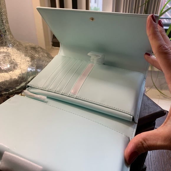 SOLD⛔️Authentic Kate Spade smooth leather Crosby - Picture 4 of 8